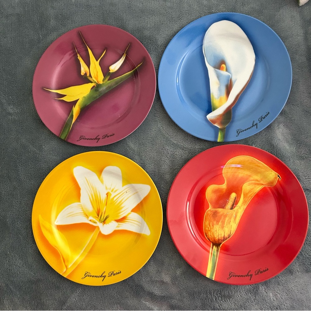 Givenchy Paris Plates